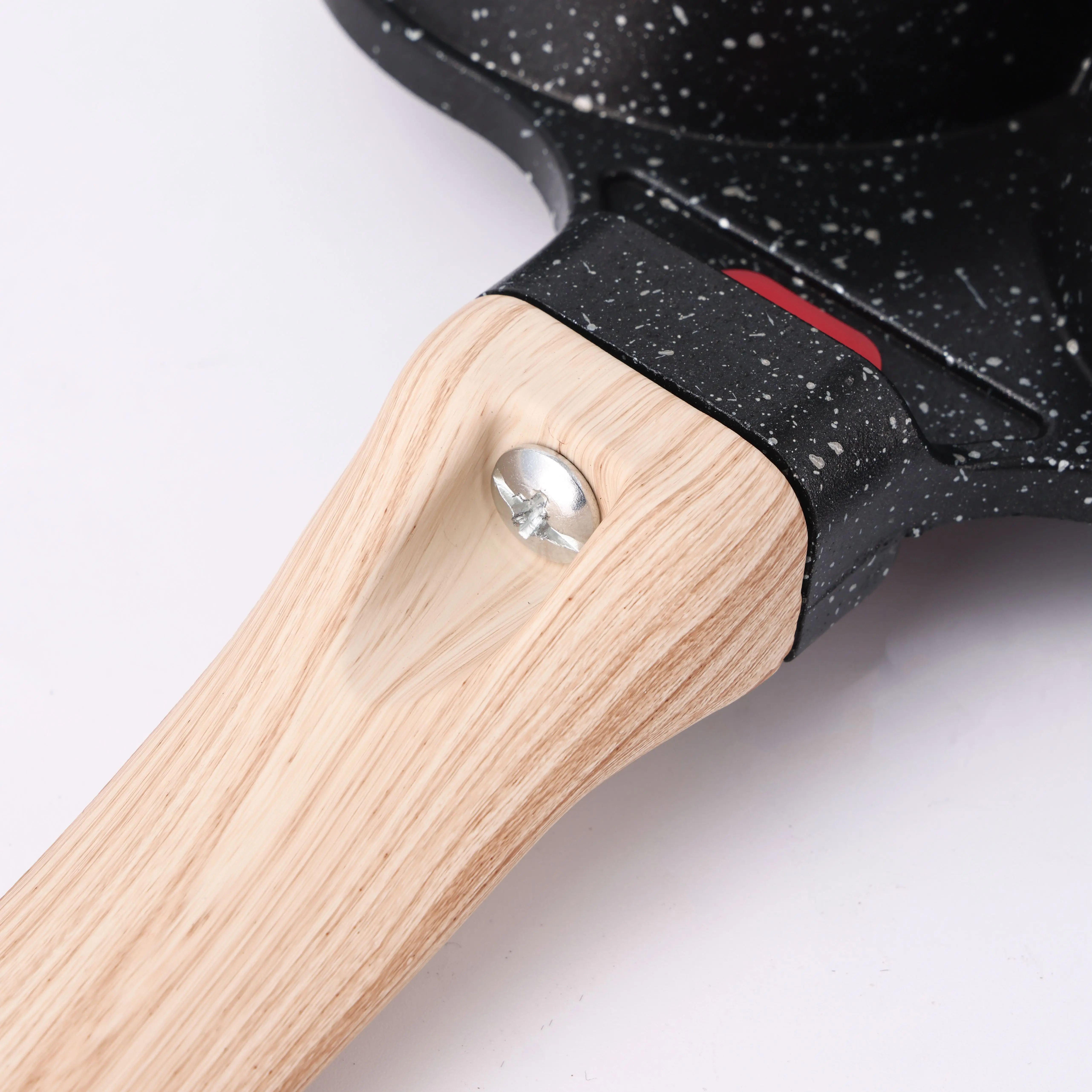 Low Price Good Quality Four-Hole Uniform Heating Convenient Cleaning Frying Pan Set