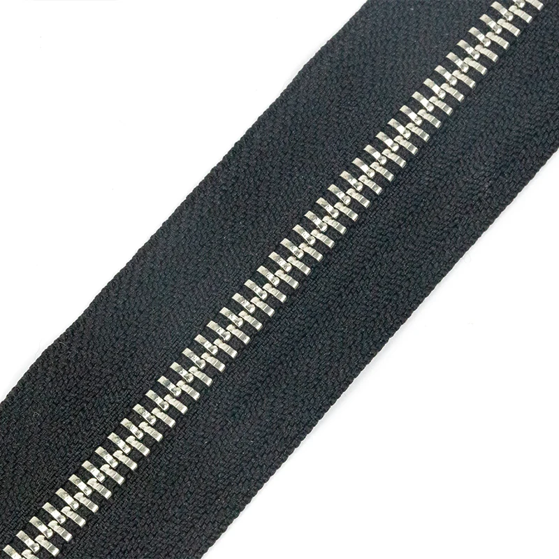 Wholesale Zip 3# 5# 8# Long Chain Close-end Custom Size Black Color Tape Metal Zipper For Clothing