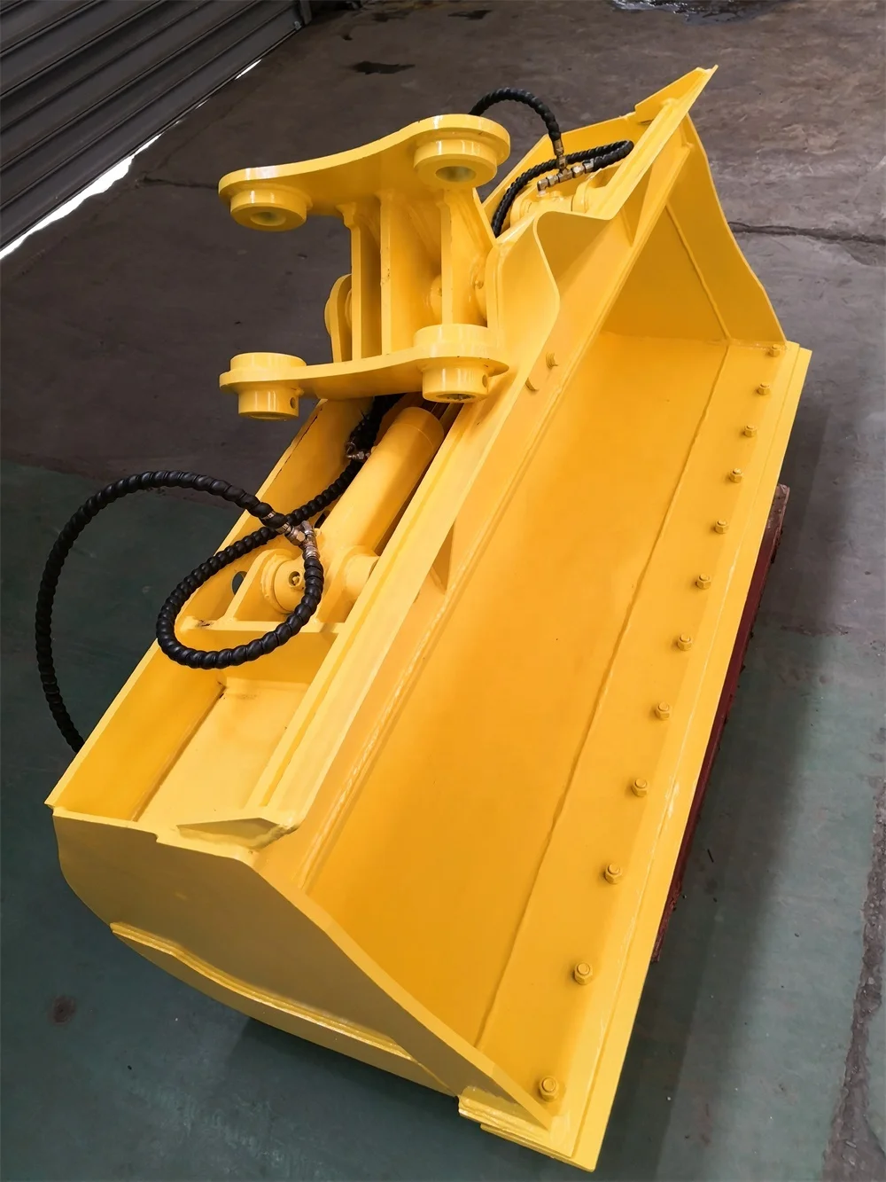 XZFE Factory Supply Excavator Hydraulic Tilting Bucket Double Blade Tilting Bucket fit for VIO35