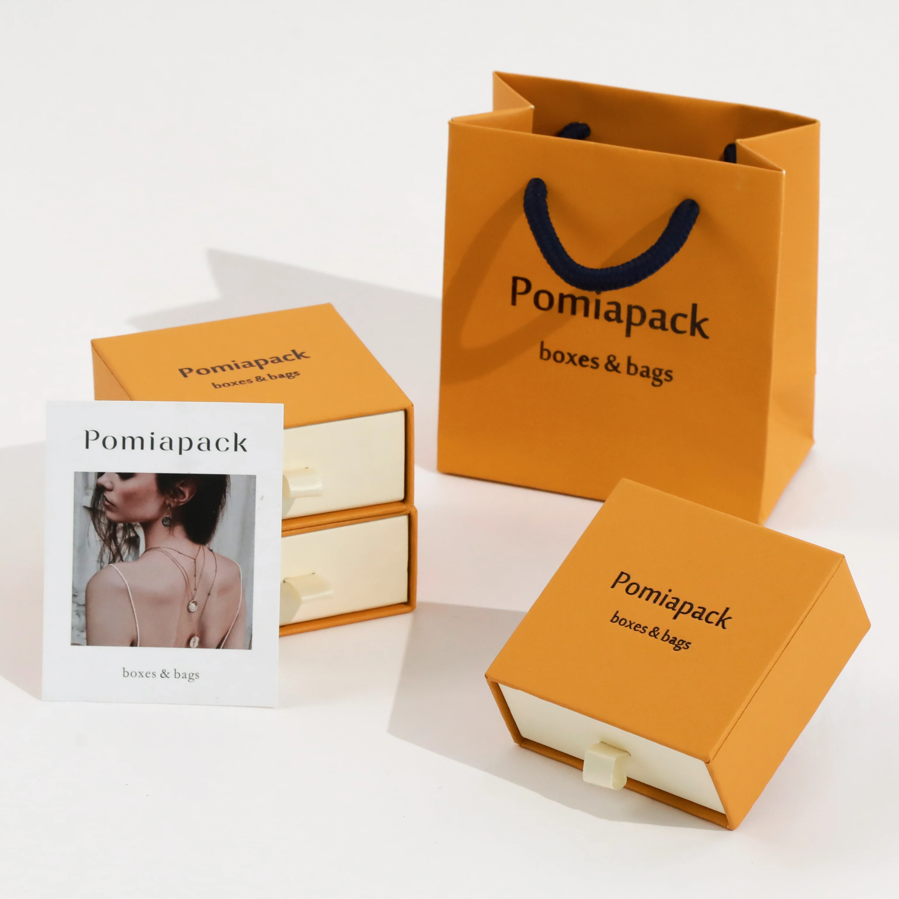 Шкатулка для ювелирных изделий с несколькими ящиками