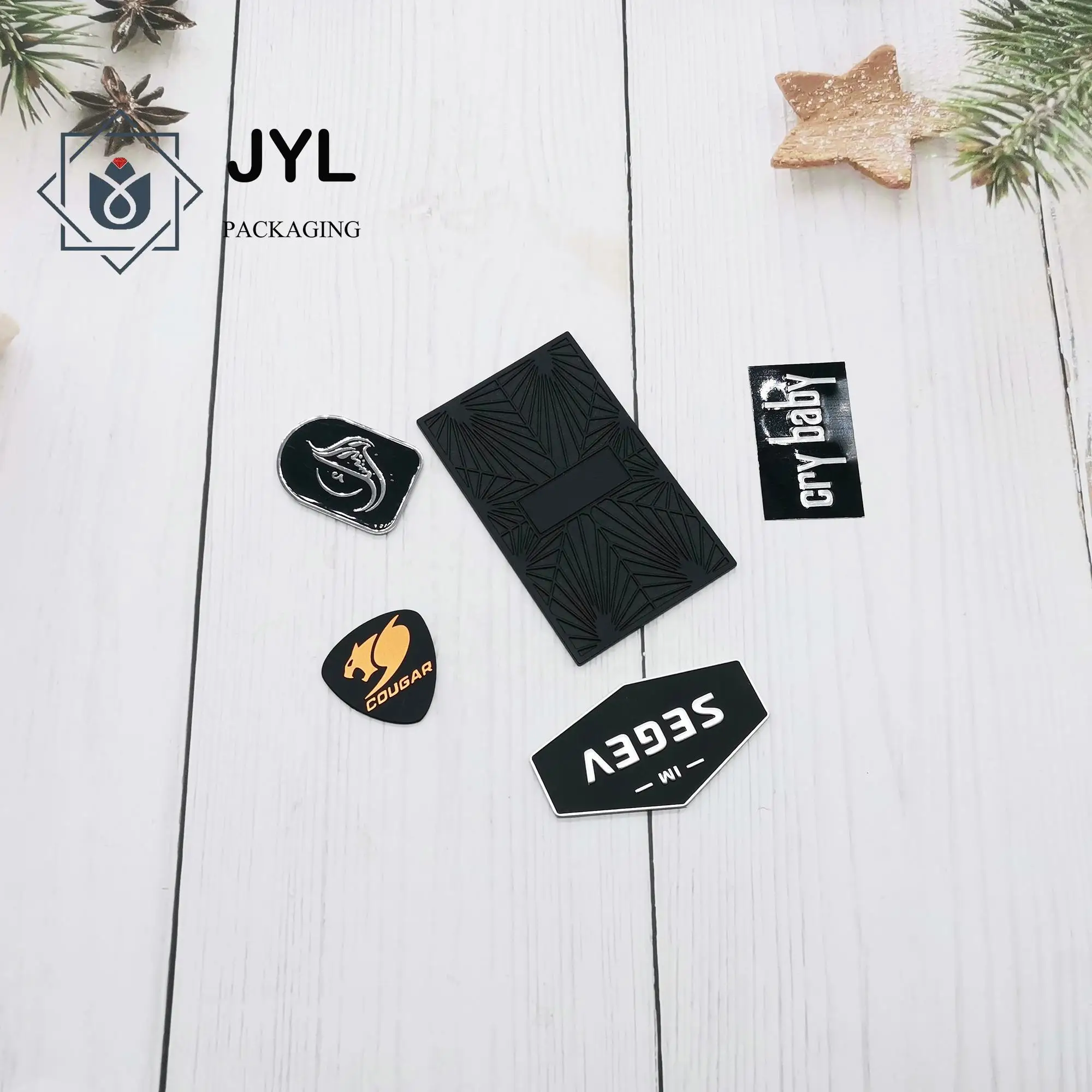 Etiquetas para ropa necklace round blank handbag nomear custom metal signs tag for jewelry apparel handbag swimwear rope