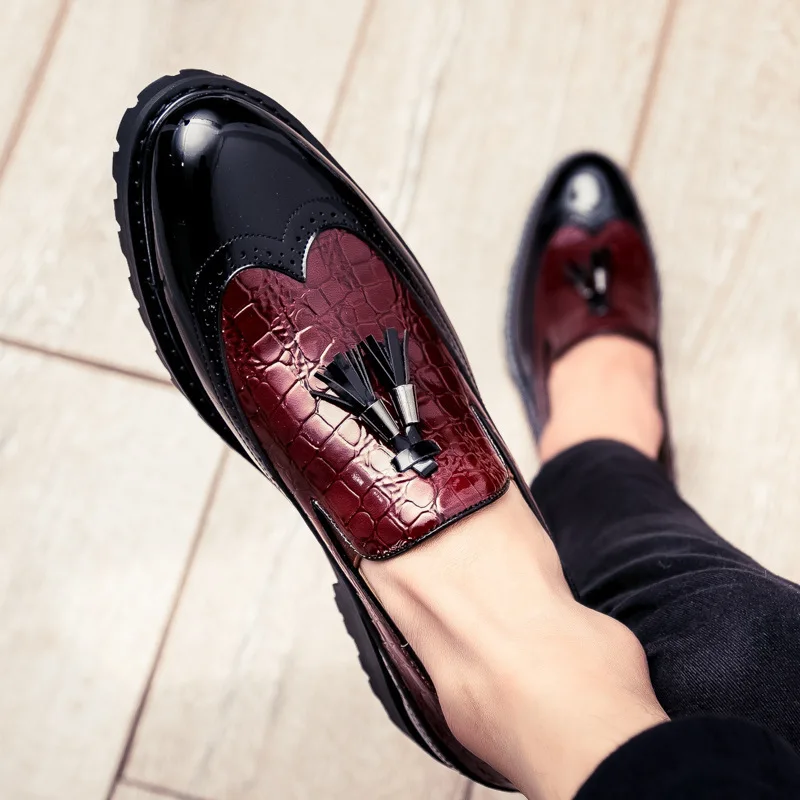 Mens Pointed Leather Shoes British Patent Leather Elongating Multicolor Business Flat Bottomed Formal Loafers Outdoor Lazy Shoes
