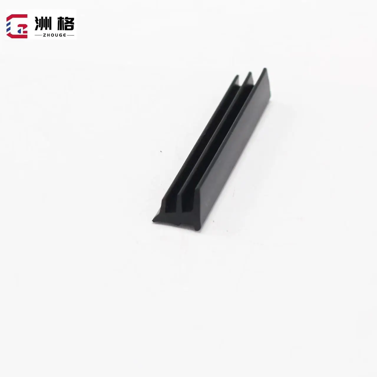 TPE or TPV rubber weatherstrip door sealing strip is used for aluminum frame windows on the roof of buildings