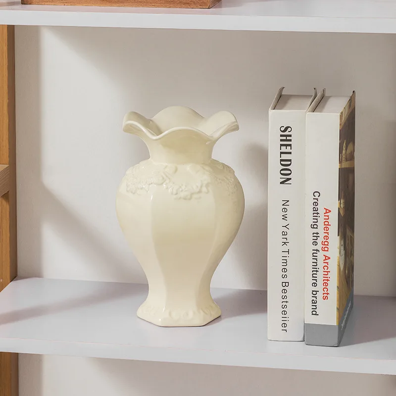 European Retro Ceramic Art Relief Vase Emulated Rose Flower Wavy Hexagonal Bottle for Wedding Hotel Desktop Flower Decoration