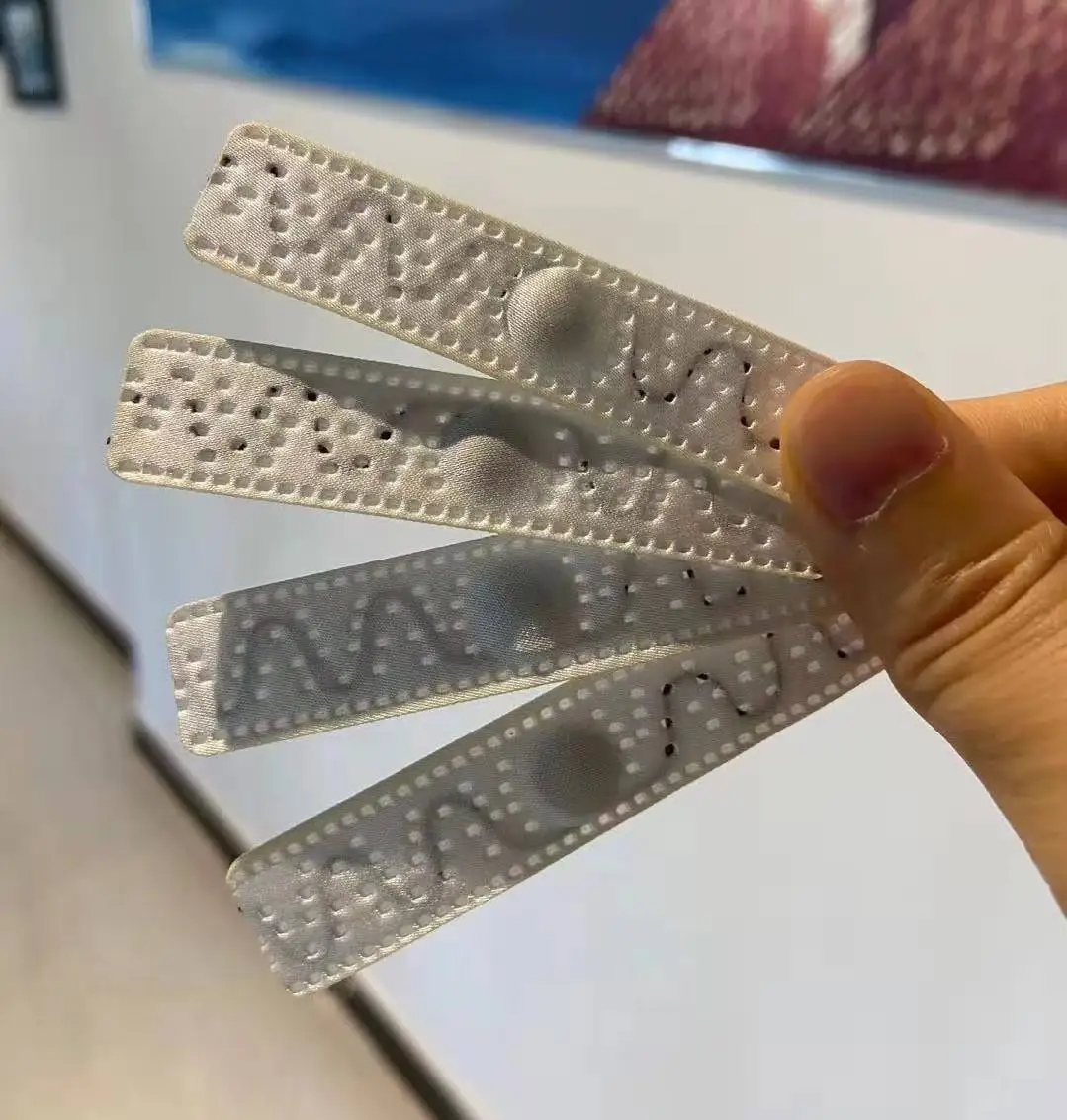 Ultra-Rugged UHF RFID Tags for Commercial and industrial Laundry Textile Management Tracking