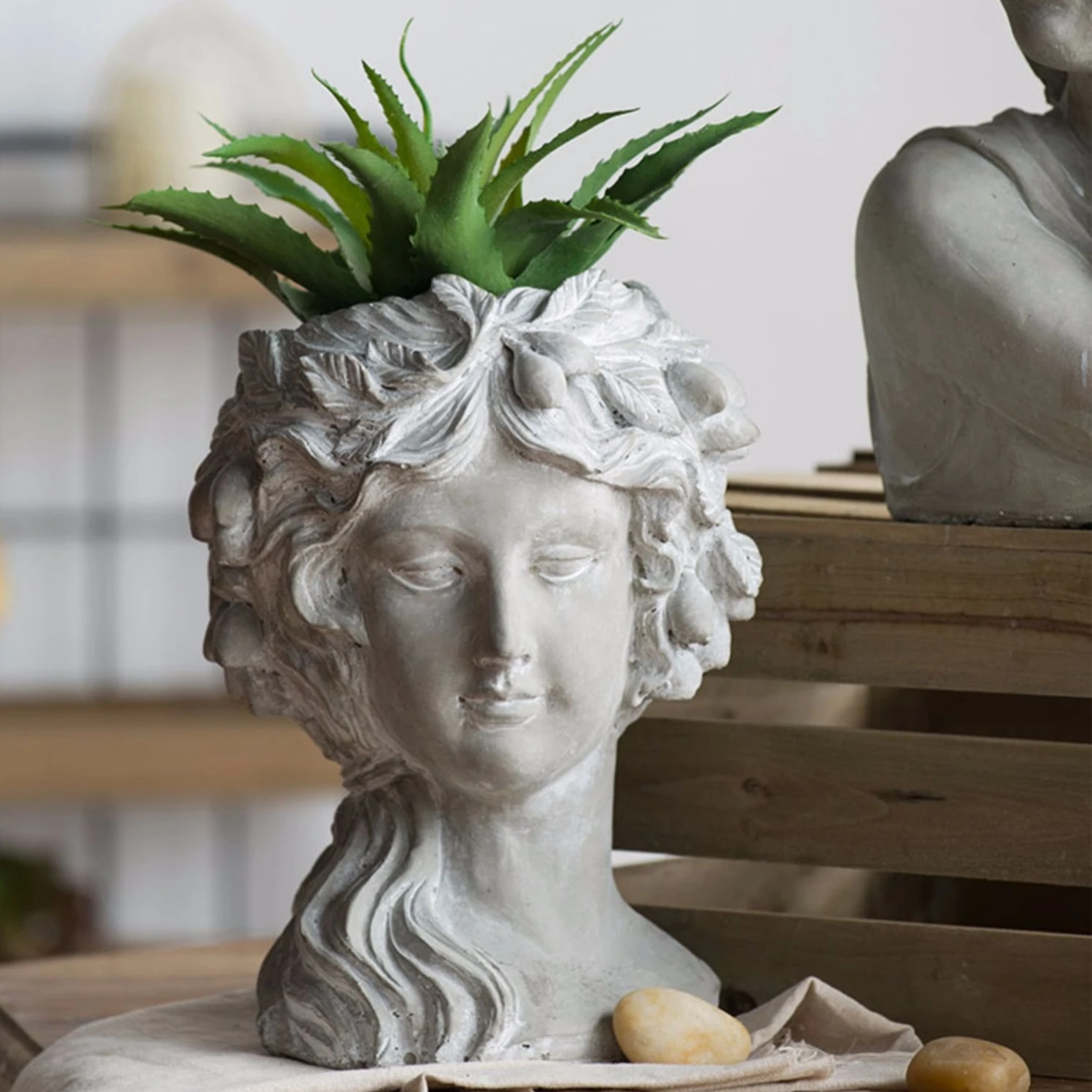 Wholesale Home Garden Retro Style Human Face Flowerpot Antique Design Handicarfs Plant Polyresin Figurines Bonsia For Sale