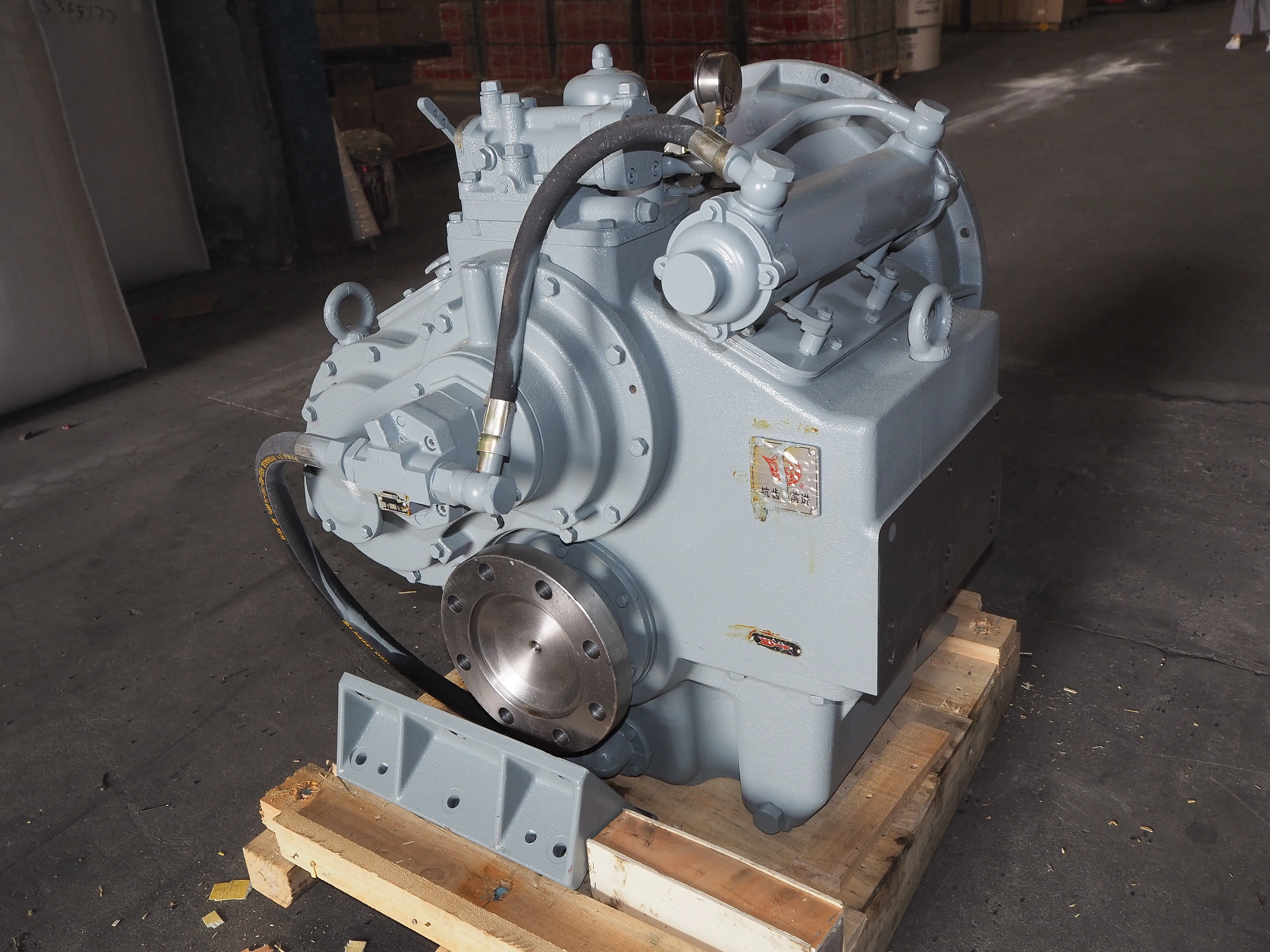 ADVANCE marine gearbox HC138 for marine boat  for matching the engine with power 20-2000kw@1500-3100 rpm