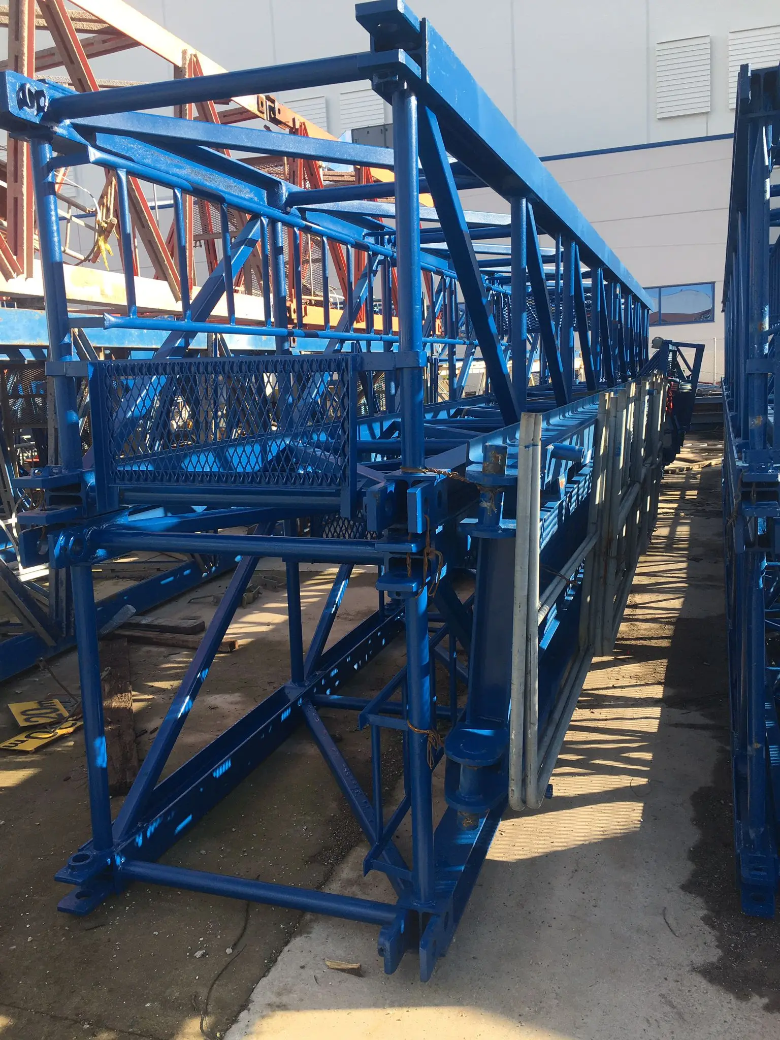 Hot Selling Used Tower Crane For Sale Comansa NT 45100  European 5 Tonne Scaffold Scaffolding Construction Machinery For Export
