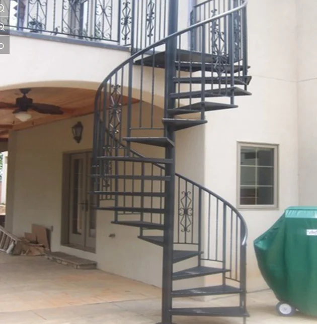 Duplex House Spiral Stairs Wooden Steps and Metal Spiral Staircase