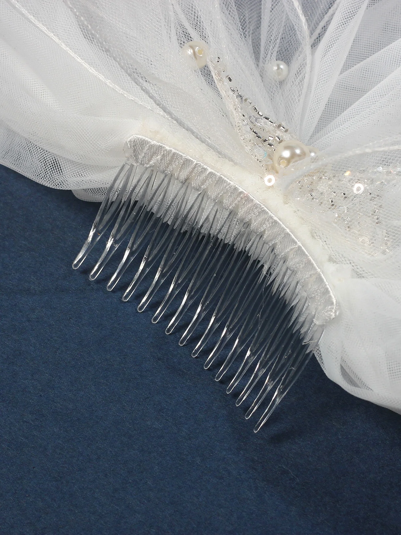 2022  Hot Style Wedding Veils Bridal Veil Wedding Accessories Romantic Pears Butterfly  Women Soft White Party Edge Layer