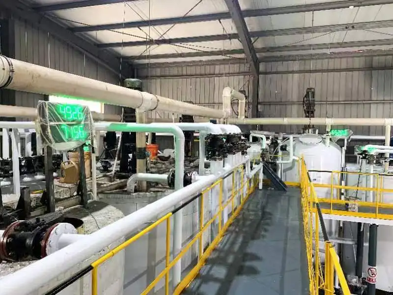 Wholesale Brake Fluid Plastic Bottle H68 Yellow Lubricant Manufacturer Hydraulic Oil