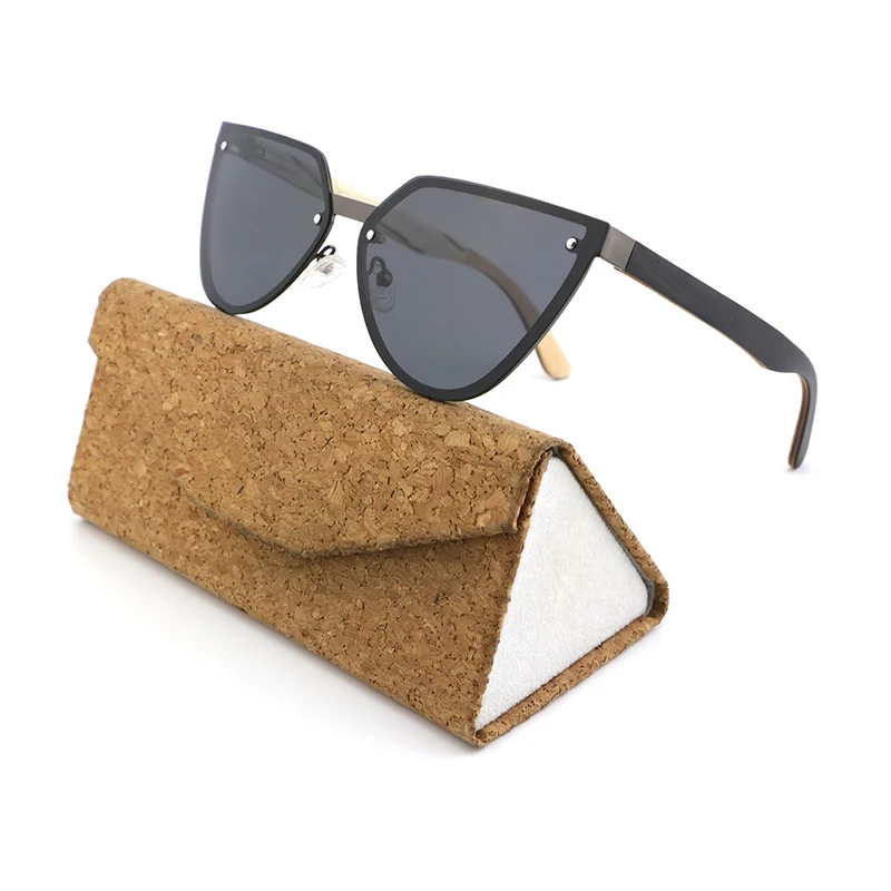 Fashion stylish 2022 women retro black clear lenses ladies square thin cat eye sunglasses