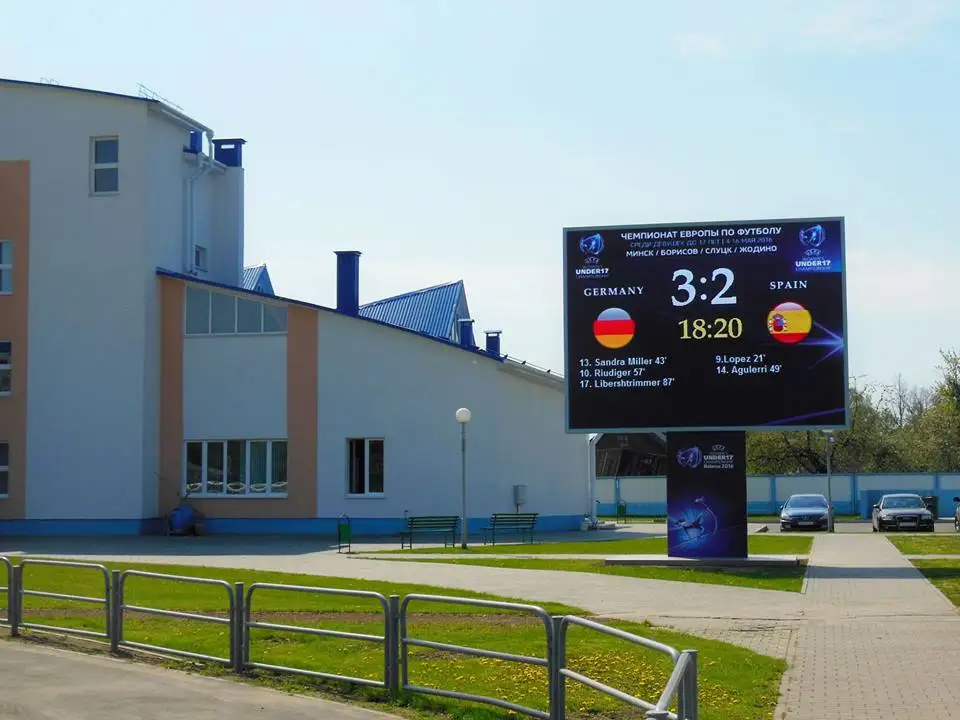 Наружная реклама водонепроницаемое оборудование 6500 нит высококачественные цифровые рекламные щиты dip полноцветный светодиодный