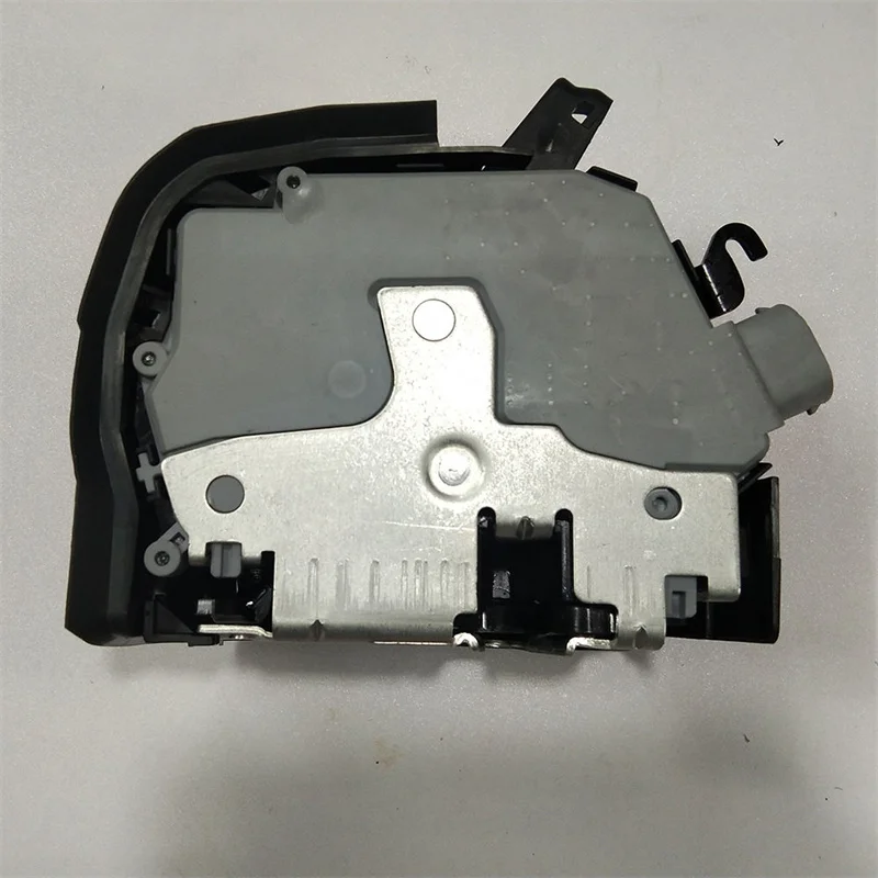 51228402601 High Quality Durable Glossy Auto Electric Rear Left Side Door Lock Latch Actuator For BMW