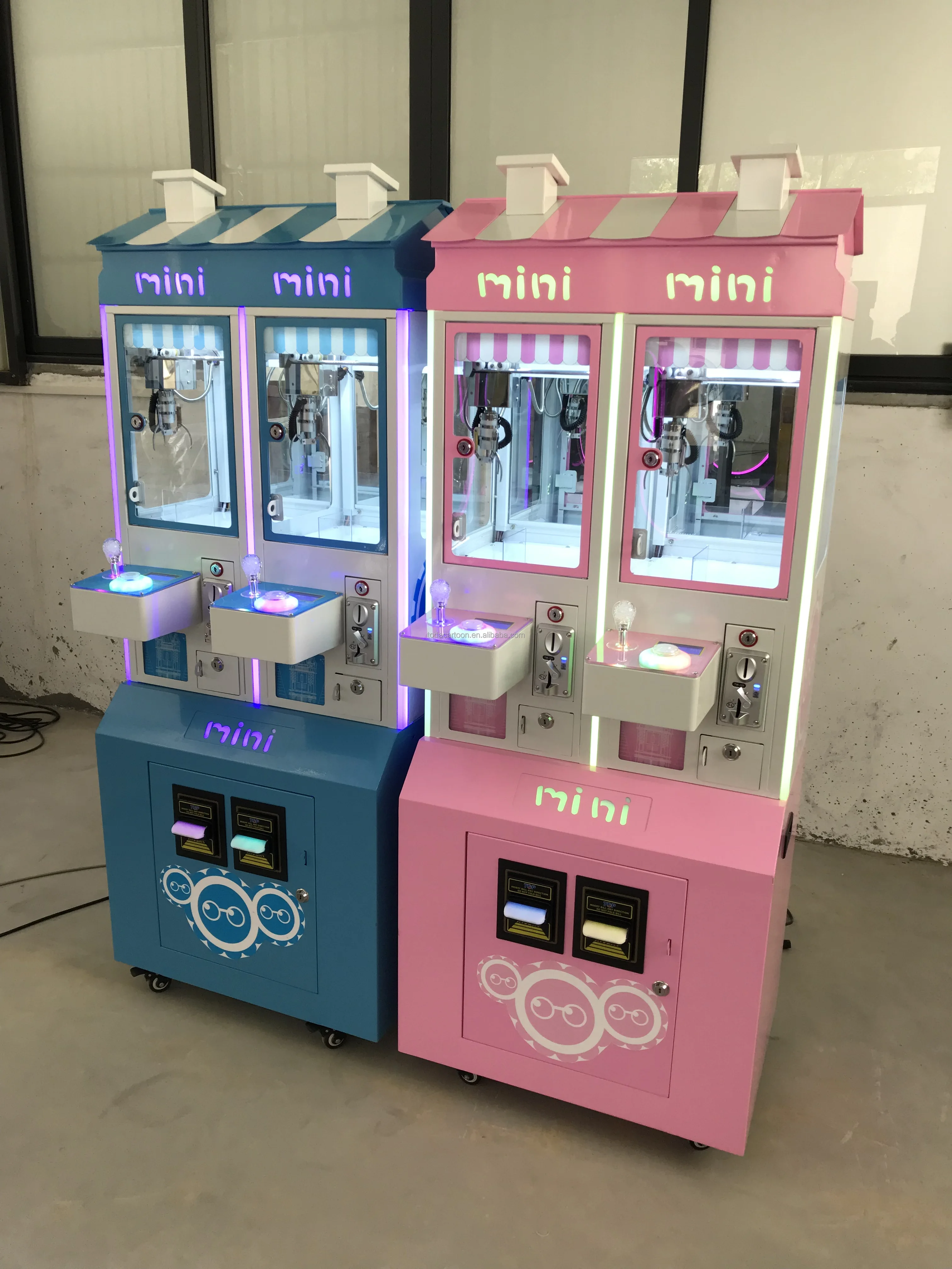 Toda coin operated arcade toy crane machine mini bill acceptor mini super crane claw machine mini crane machine