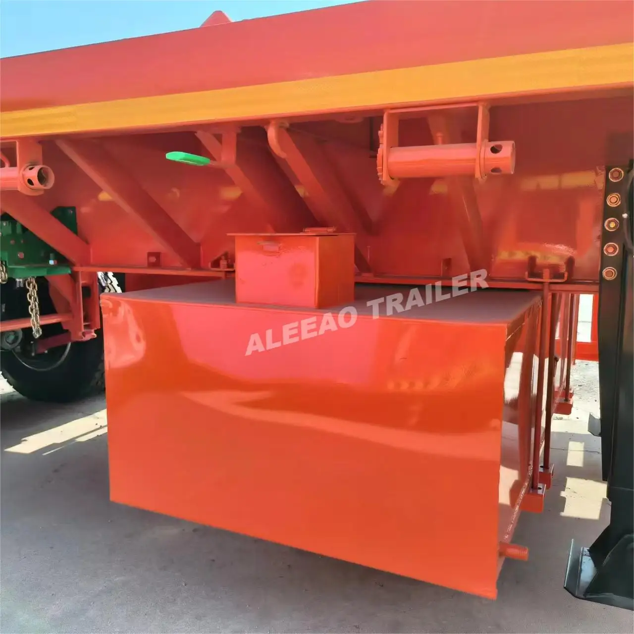 ALEEAO Liangshan Flatbed Truck Semi Trailer 40ft  4 Axles 80 Ton 40 ft For Sale With Twist lock container flatbed transport