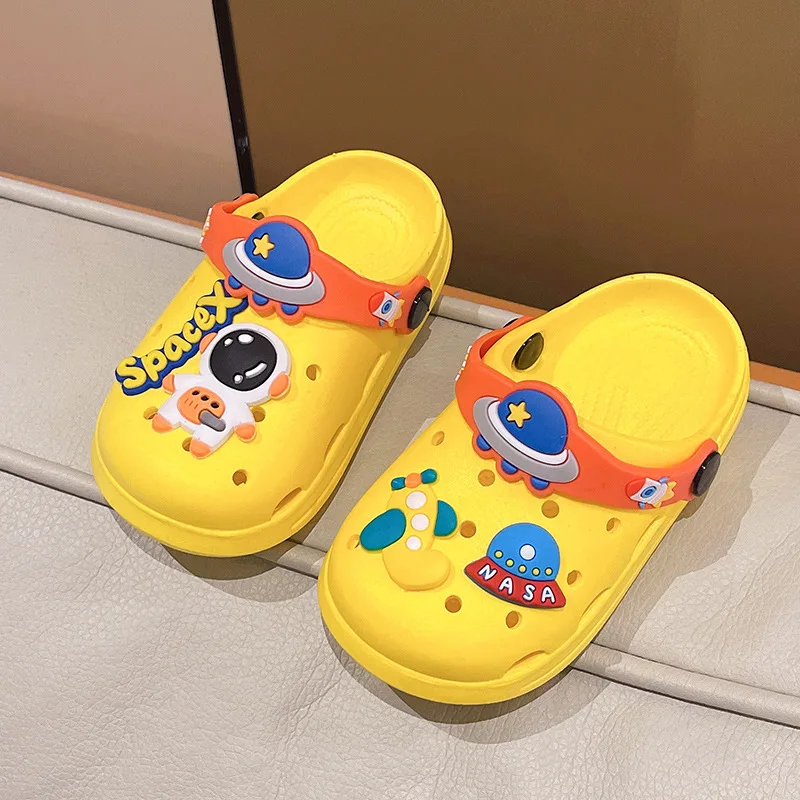 2023 New Astronaut Kids Clogs Summer Baby Boys Girls Unisex Baotou Garden Shoes Two Wear Sandals