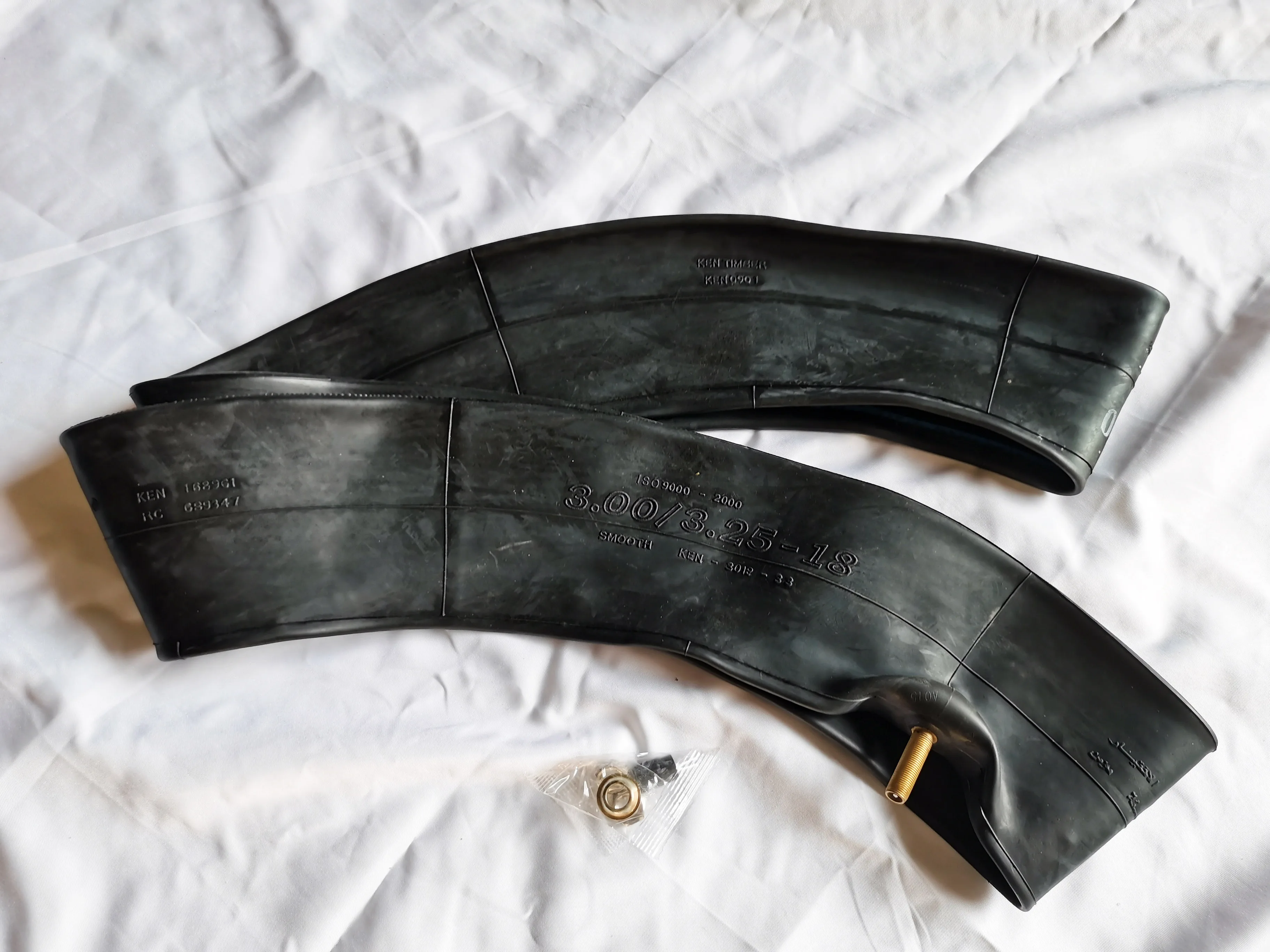 motorcycle Inner Tyre 300/325-18 Hot Sale Butyl Rubber OEM Color Material Natural Origin Type Tube Sample Place Model MPA