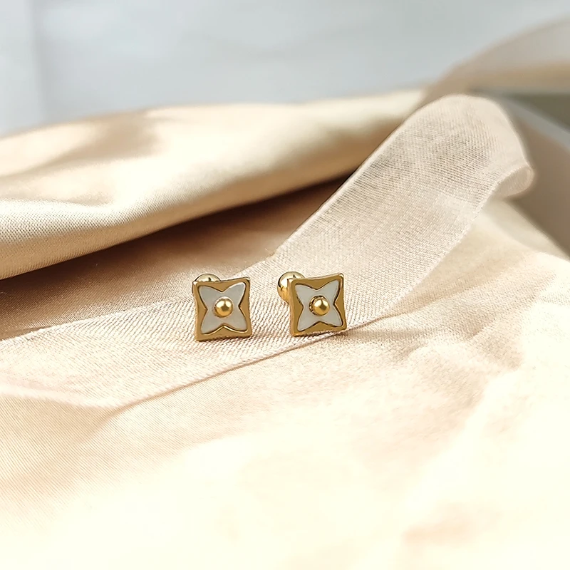 2022 new diamond-shaped white shell trend temperament women do not fade titanium steel earrings