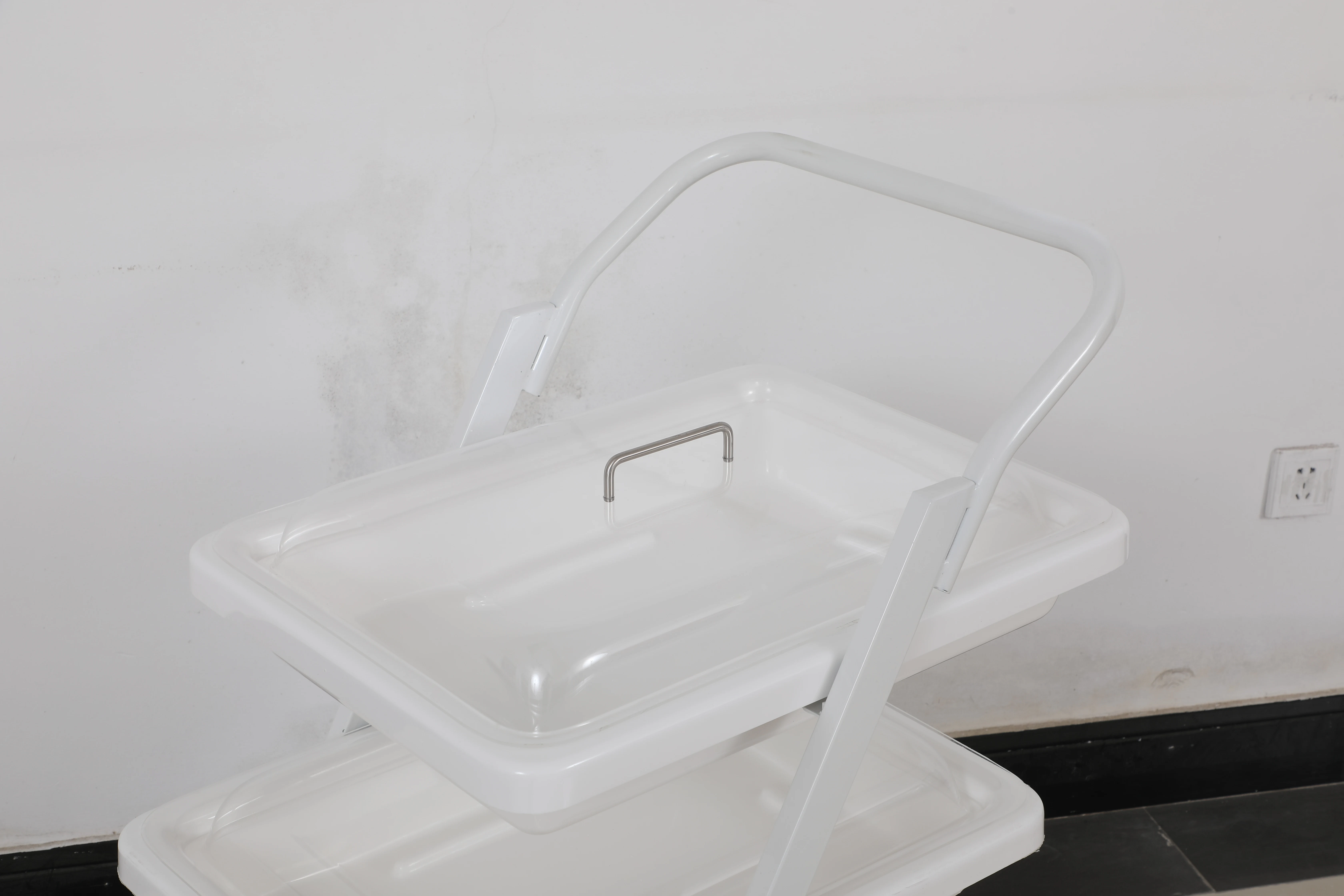 Endoscopic transfer vehicle gastrointestinal operating room instrument trolley