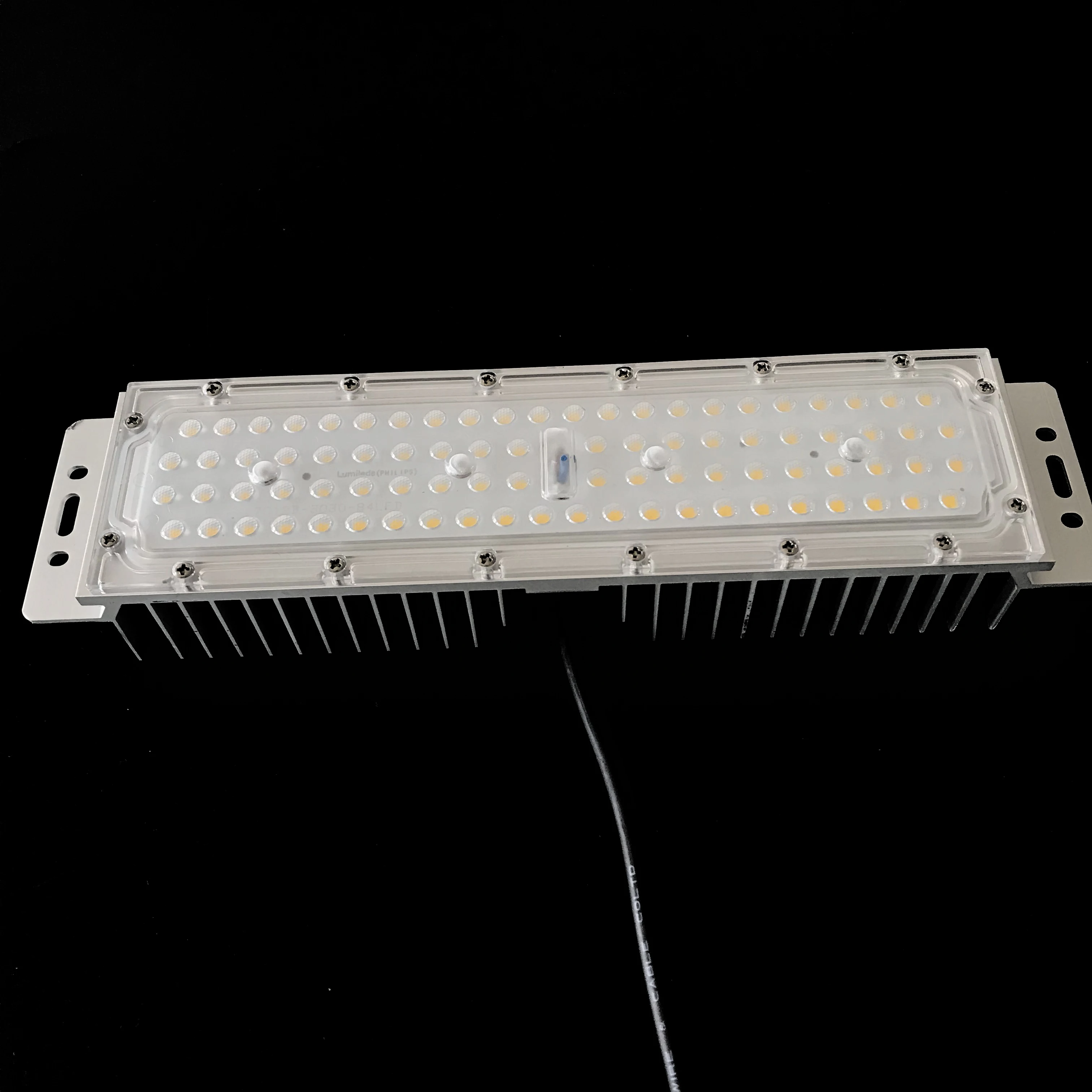 84 Points 140lm/w 90 Degree Linear 60W Led Light Module