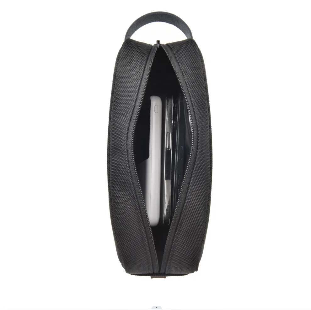 WiWU Wholesale Big Capacity Traveling Bags Hali Travel Pouch with anti-theft coded lock for accessories