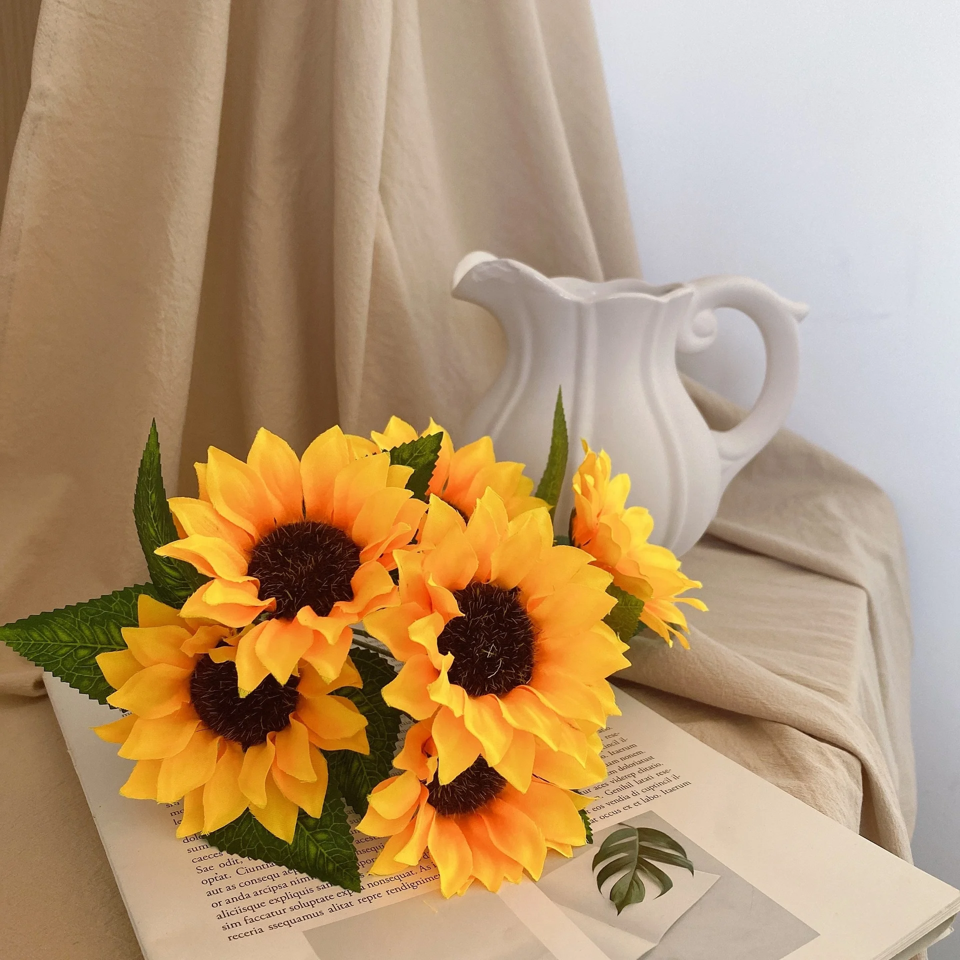 Best-sale high quality real-touch factory low price artificial sunflower bouquet for indoor and outdoor home wedding decoration