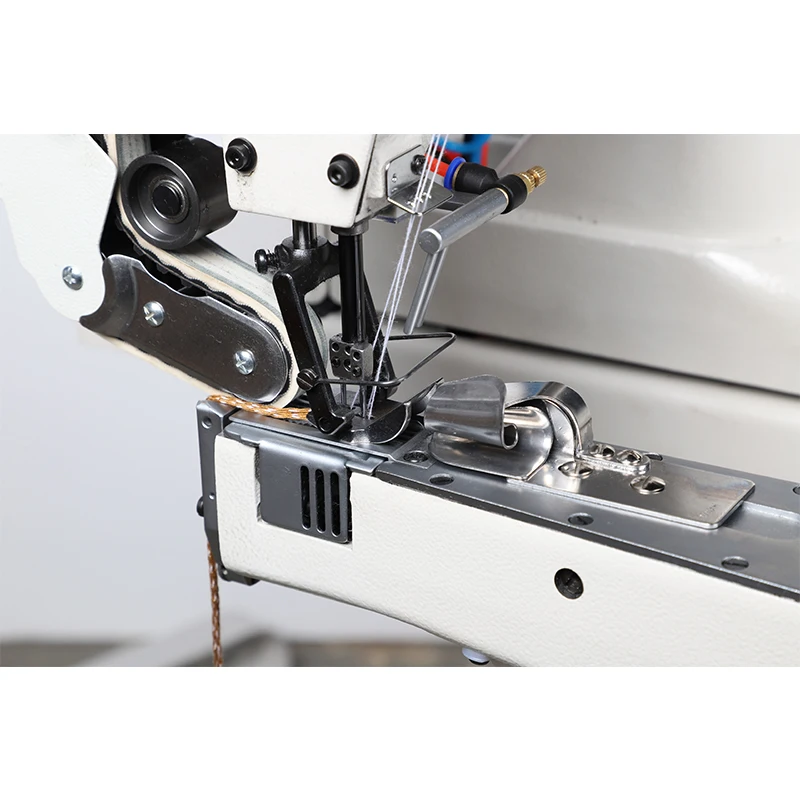SR9588 Best selling high speed Automatic feed off the arm sewing machine With Belt-type Pneumatic puller