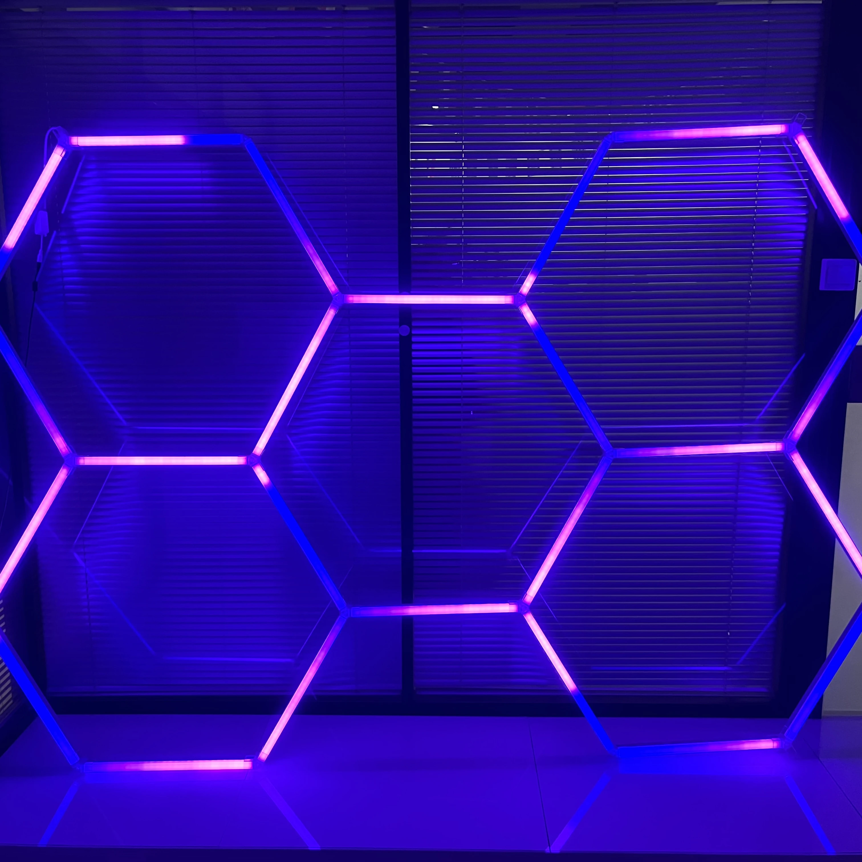 Factory Customized Wholesale  Safety Remote Control Hexagon Lighting Rgb Led Work Light 12V