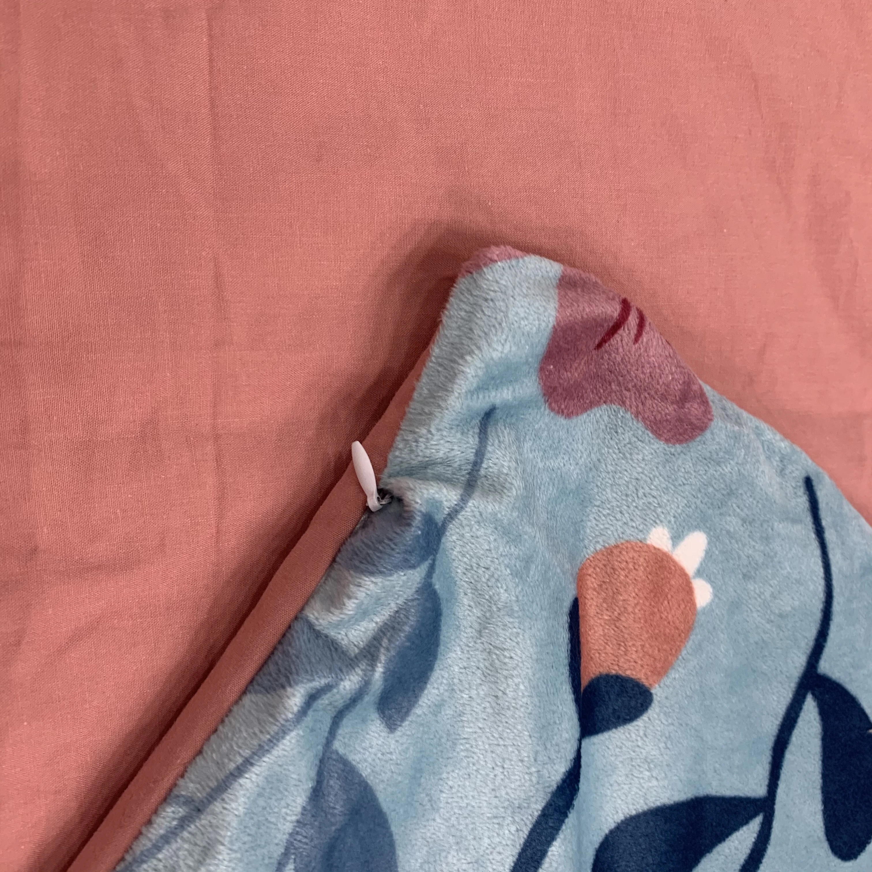 High Quality Autism Sensory Bamboo Cover Gray Cotton Glass Beads Filling Weighted Blanket for Kids