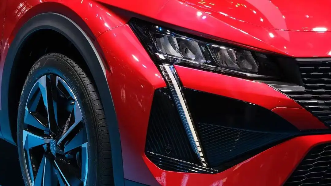 Редкая возможность 10 единиц новый 2024 Peugeot 408X 1 6 т 250N.m высокое значение низкий расход топлива внедорожник в продаже