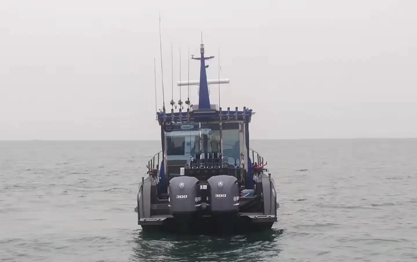 Hot selling high-end technology manufacturing 9.68m small commercial fishing boat/yacht