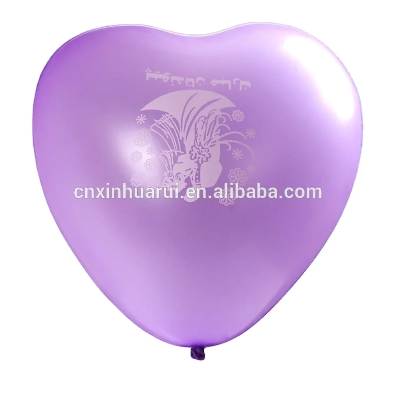 Воздушный шар в форме сердца желтого цвета