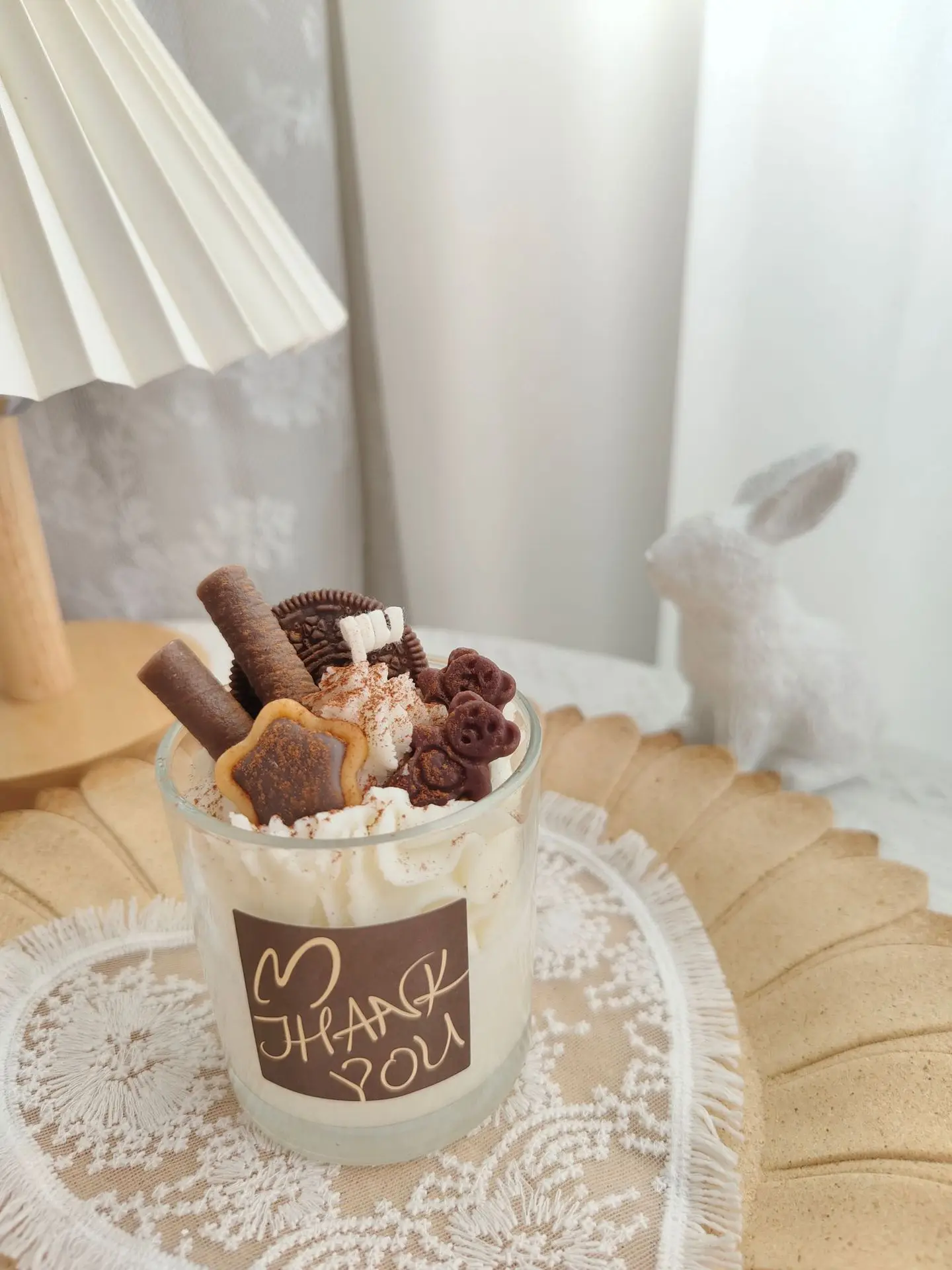 Handmade Private Label Lovely Strawberry chocolate Dessert Ice Cream Scented Candles with Glass Jar