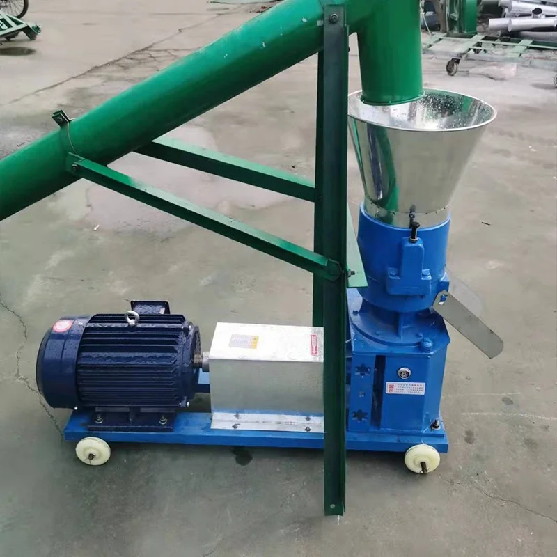 Feed mixing mixer granule machine for chicken farm Motor version diesel version can be customized