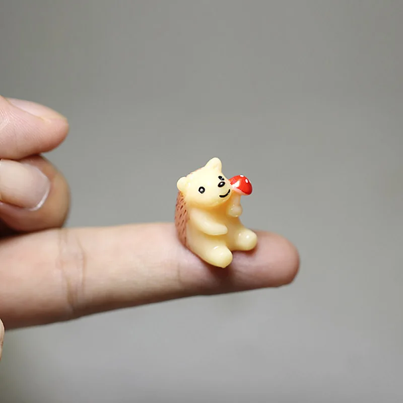 Fairy garden miniatures  , Hedgehog  ,Animal Model Figures, DIY Terrarium & Doll house Decor, Moss Landscape Accessories