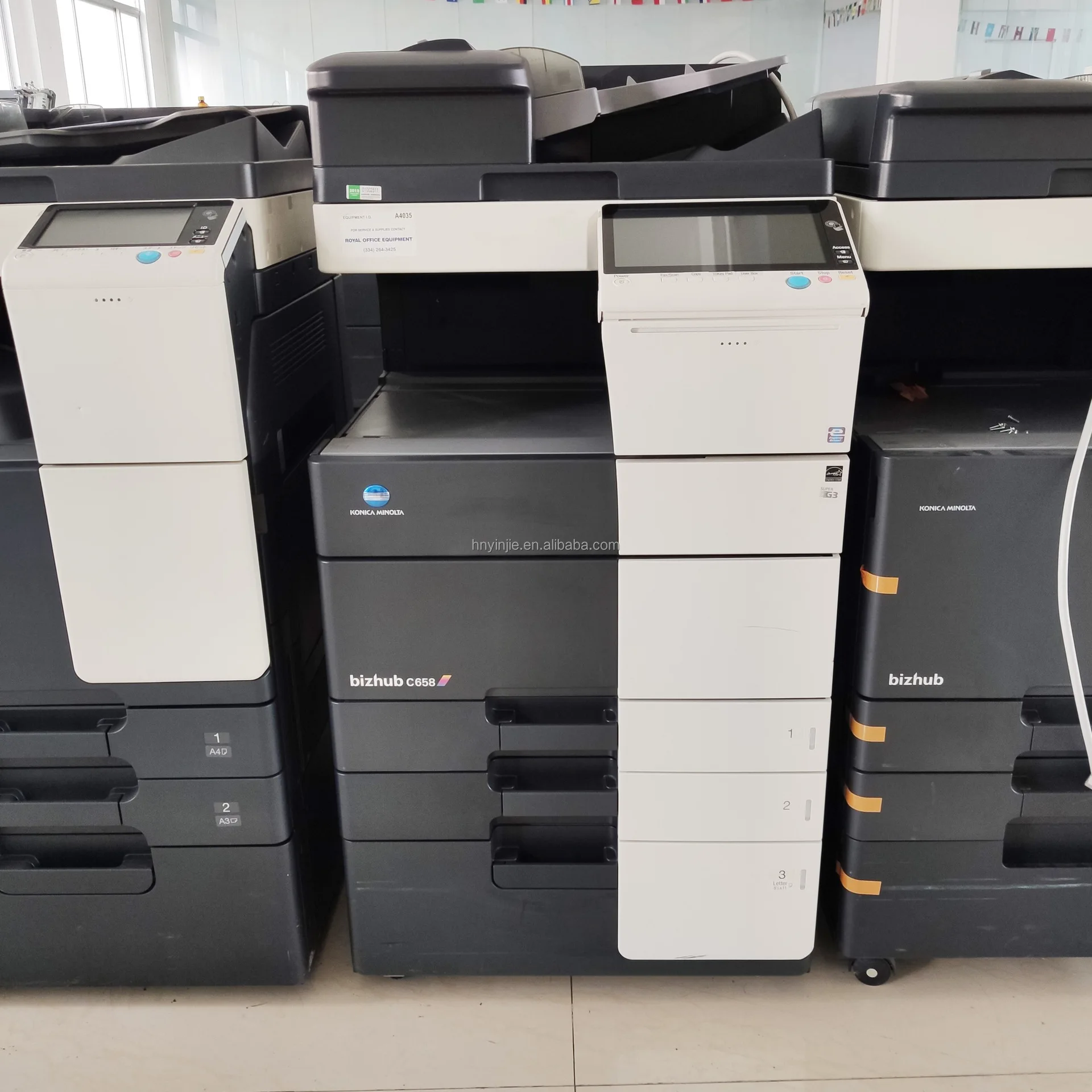 Восстановленный цветной лазерный принтер 558 Konica Minolta Bizhub для офиса