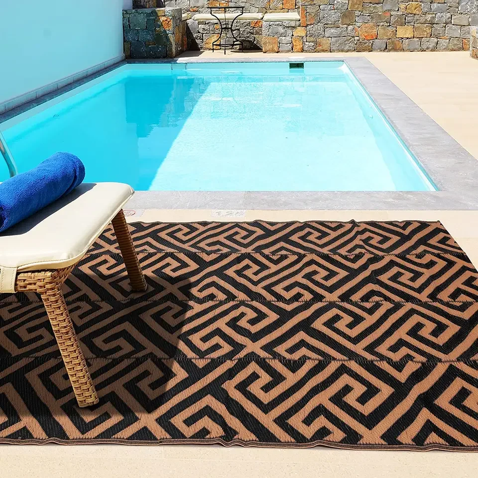 Waterproof Indoor Outdoor Rugs Reversible Outside Carpet Outdoor Plastic Area Rugs Deck Garden Rug