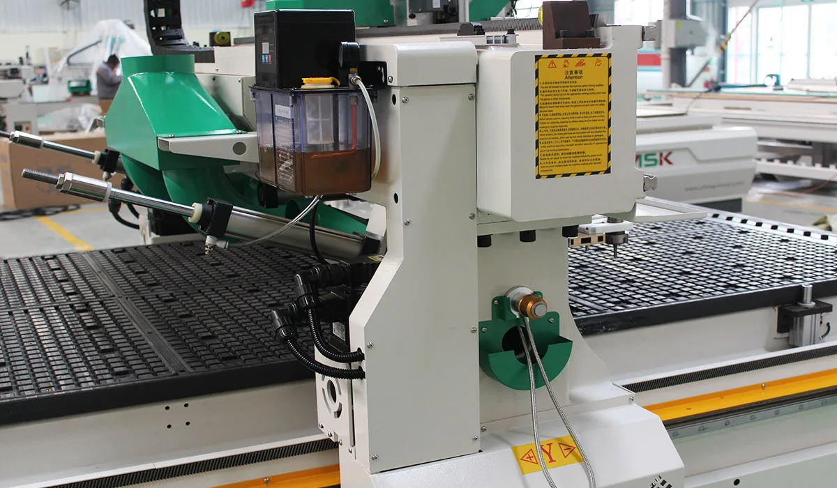 High Speed 1325 Atc Cnc Router Machine 3 Axis Linear Auto Tool Changer Wood Cnc Engraving Machinery For Furniture Cabinet Making