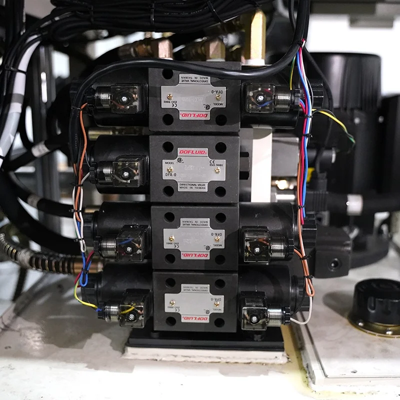 KKK 2021 Energy Saving Plastic Zipper Machine Teeth Injection Machine Use For Plastic Zipper Teeth Injection Molding Machine