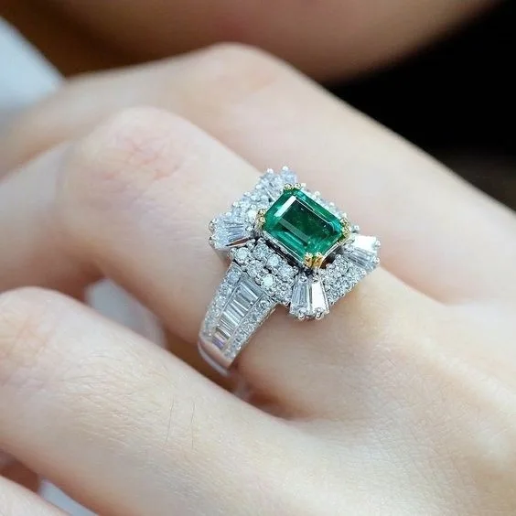 Hot selling emerald zircon square princess ring European and American micro  studded diamond engagement ring