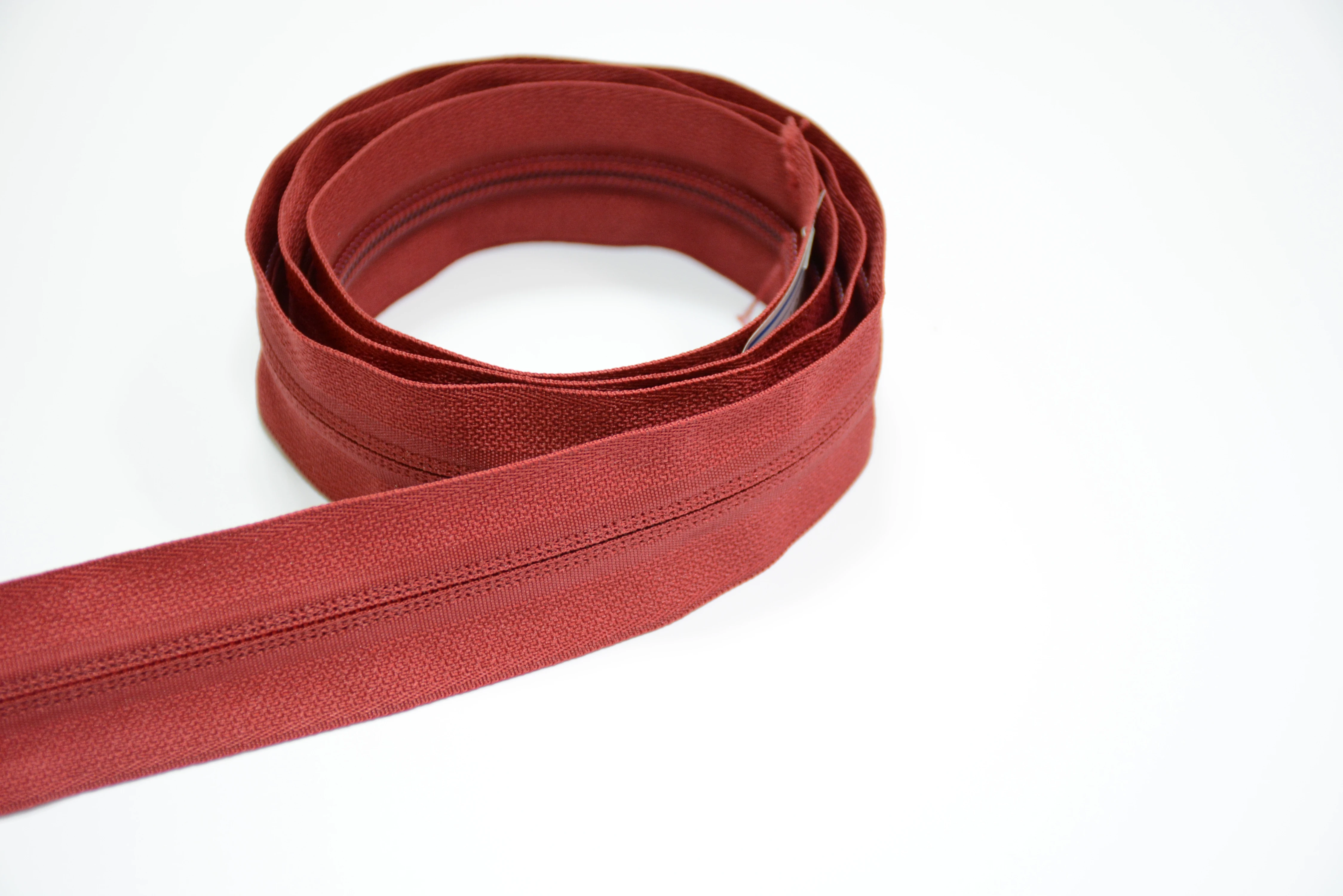 Long Chain Auto Lock Coil Plastic Customized Logo Sustainable Home Zippers Open End Nylon Textile Bag Shoe Garment 1 Bag T/T