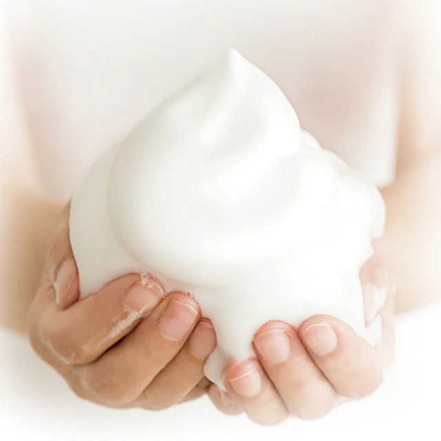 Безопасное натуральное бамбуковое деревянное мыло из тонкой пены, сделано в Японии для чувствительной кожи