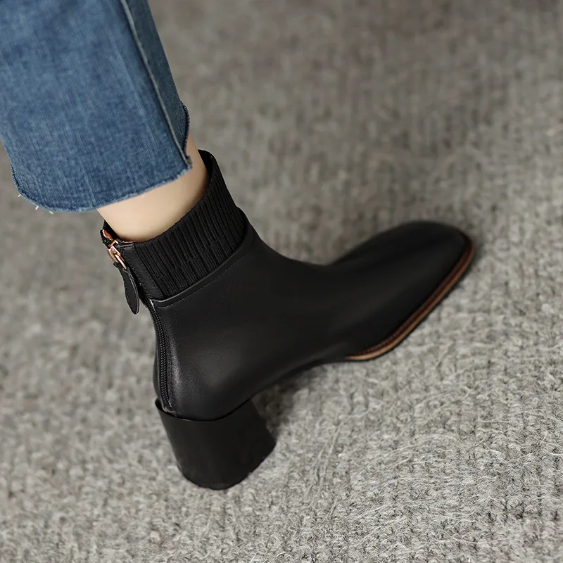 Soft leather boots, thick heels, retro English style square head high heels Martin boots