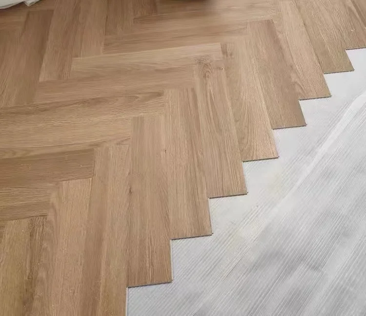 Factory hot sale  new materials 4mm 5mm 6mm7mm 8mm  spc Luxury Vinyl  flooring