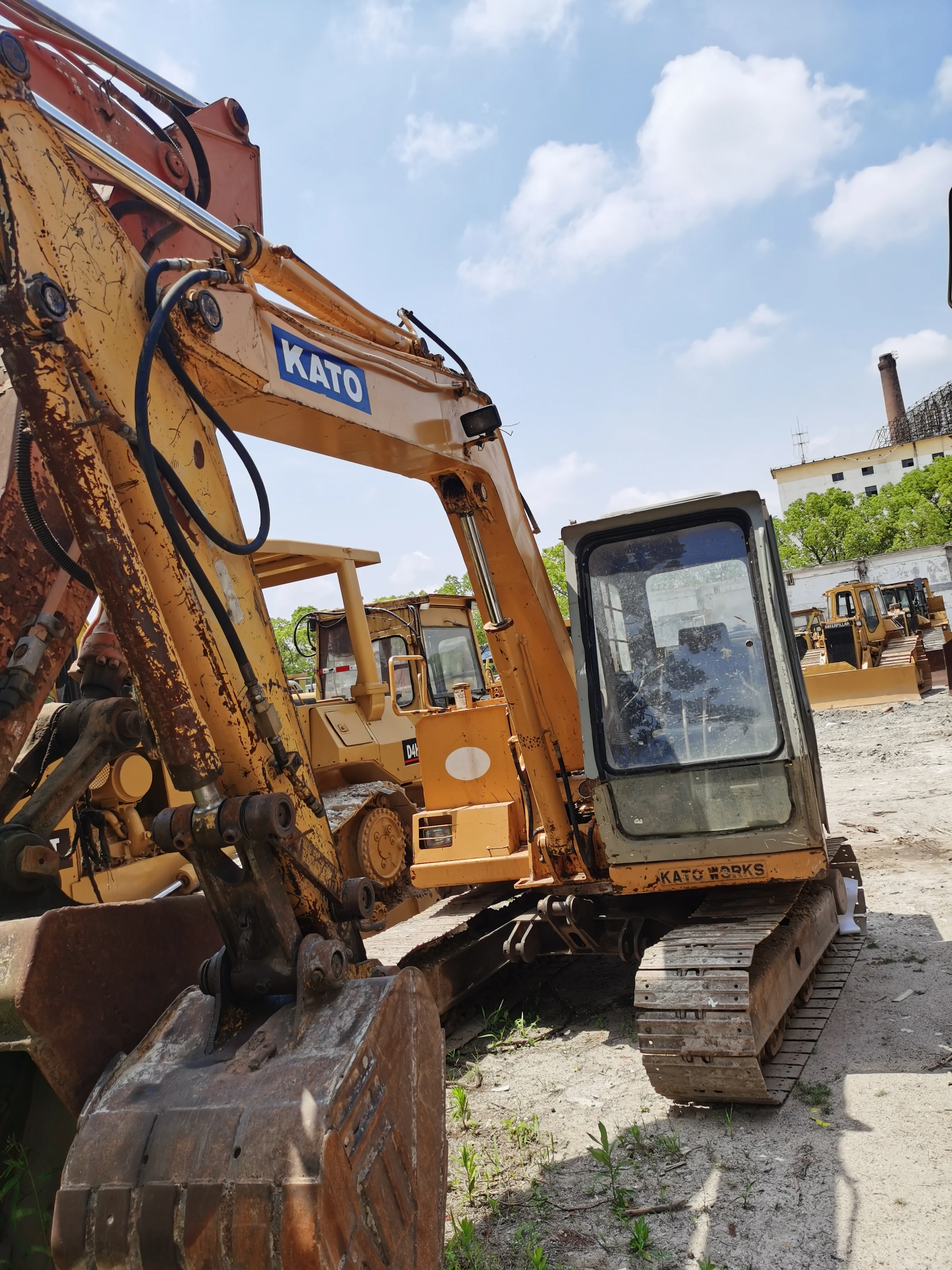 Japan Used  Kato HD-250 Mini Excavator With Low Price For Sale/HD 308 excavator with high quality