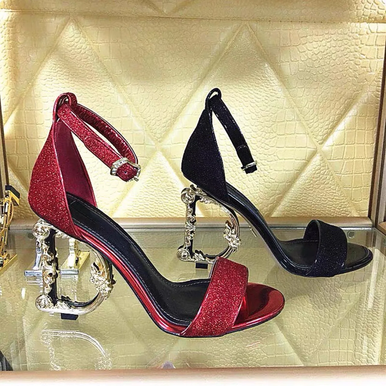 New Design Trendy Ankle Strap Sandals Summer Chunky Heels Peep-toe High Heels