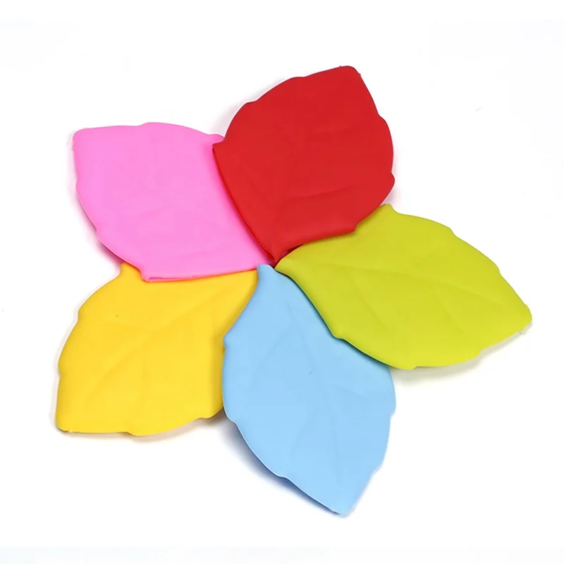 High Quality Portable Camping Silicone Maple Leaf shape Cup Drinking Foldable Cup for Kids