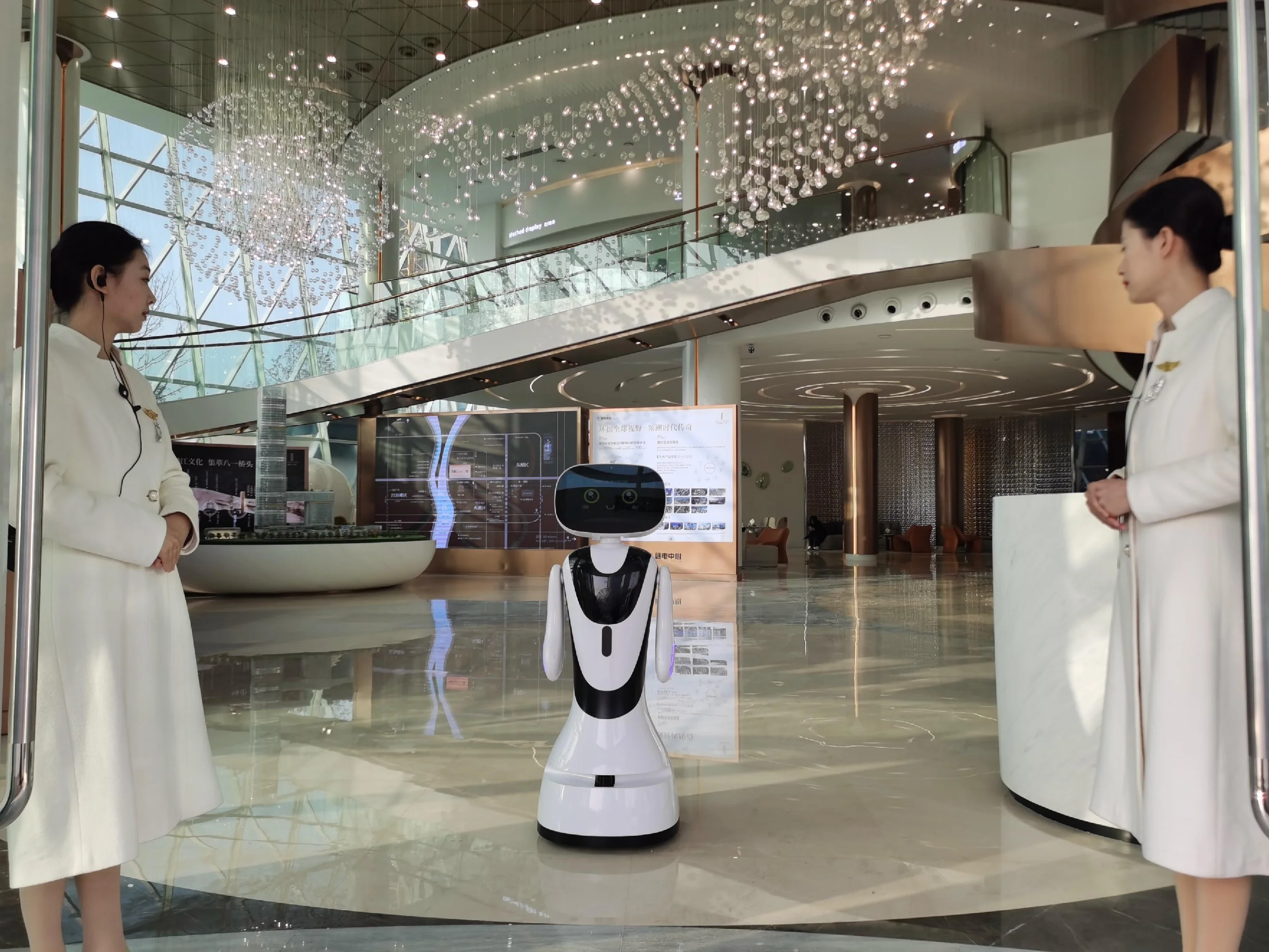 Широко используемый лазерный метод автономной навигации AI service robot ABS Материал Добро пожаловать направляющий робот