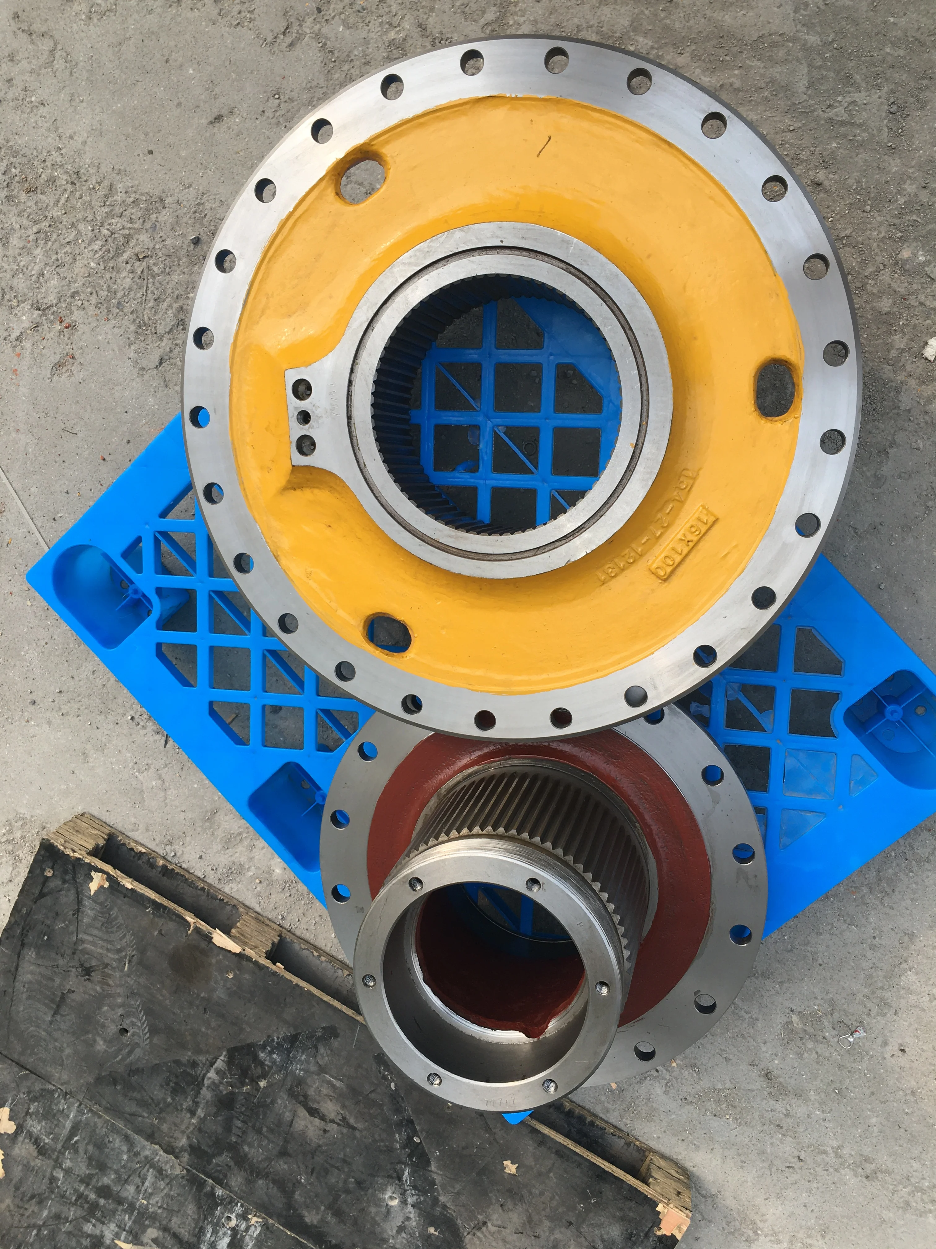 Запчасти для бульдозеров звездочки концентратор 113-27-41330 бульдозера D31P-18